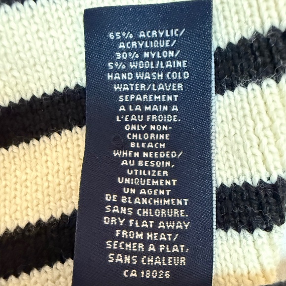 Classic Nautica Striped Scarf - New with Tags! ⚓ - Picture 10 of 11